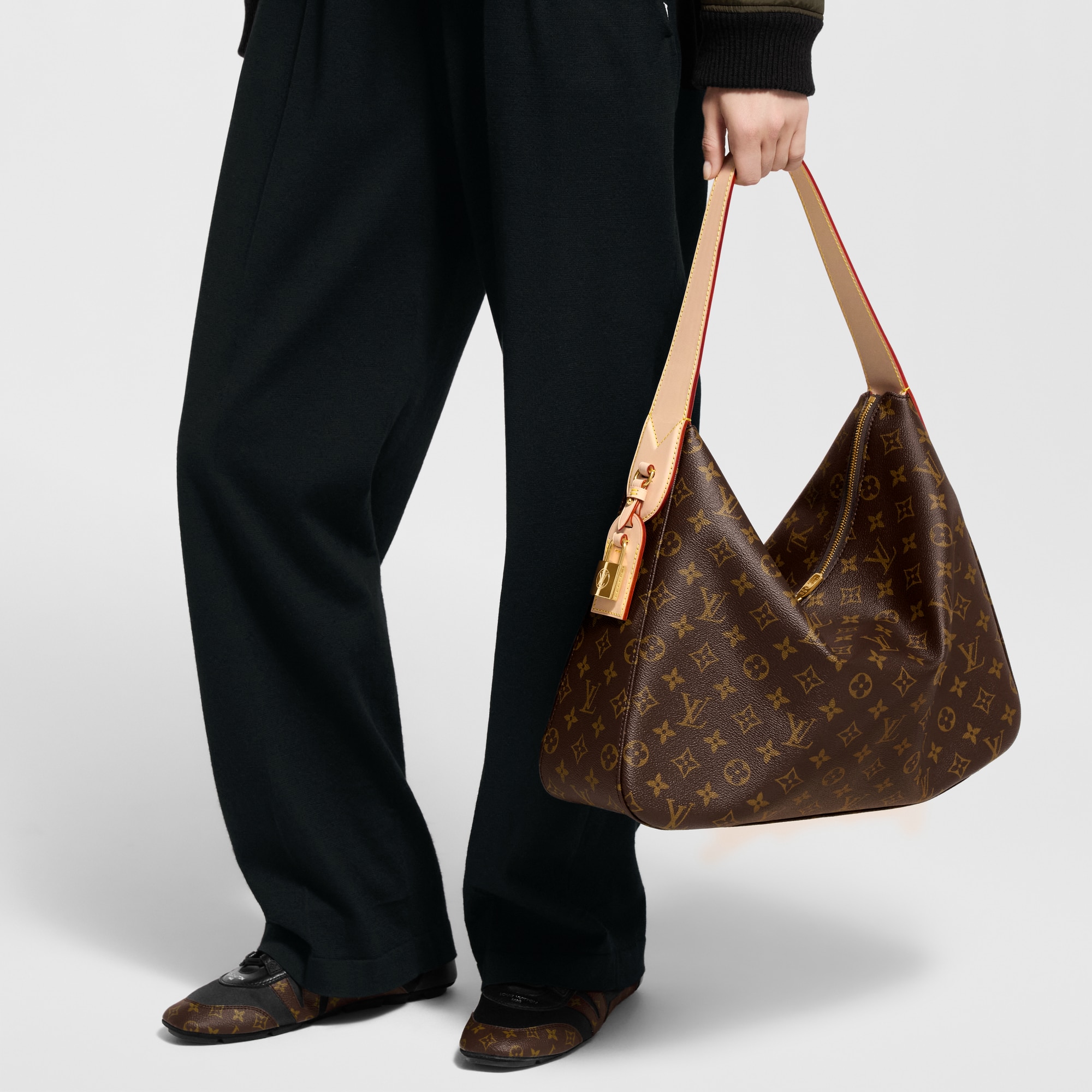 Slouchy MM Monogram Canvas - Handbags | LOUIS VUITTON